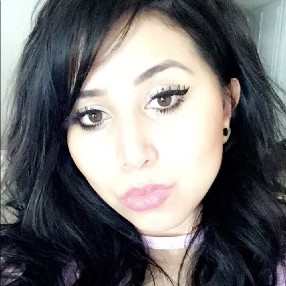 Meet your Posher, Nancy